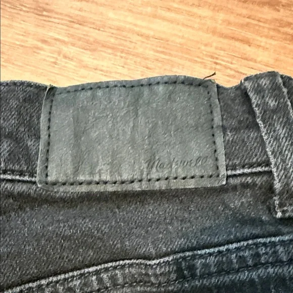 Madewell 90s Straight Jeans - Picture 3 of 5